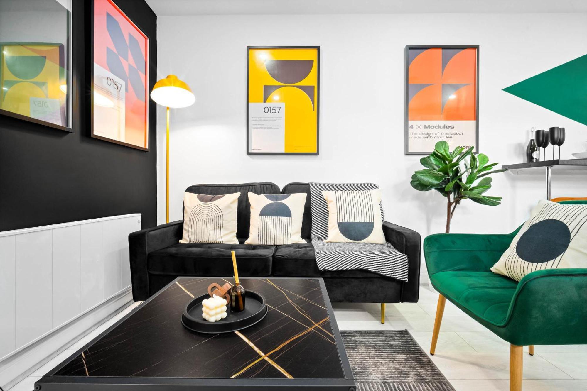 Luxury 3 Bedroom Apartment - Terrace - Near City Centre - Wifi - Smart Tv 1Mr Birmingham Bagian luar foto